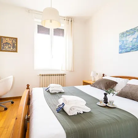 Apartment Urban View Flat - Zona Sarpi